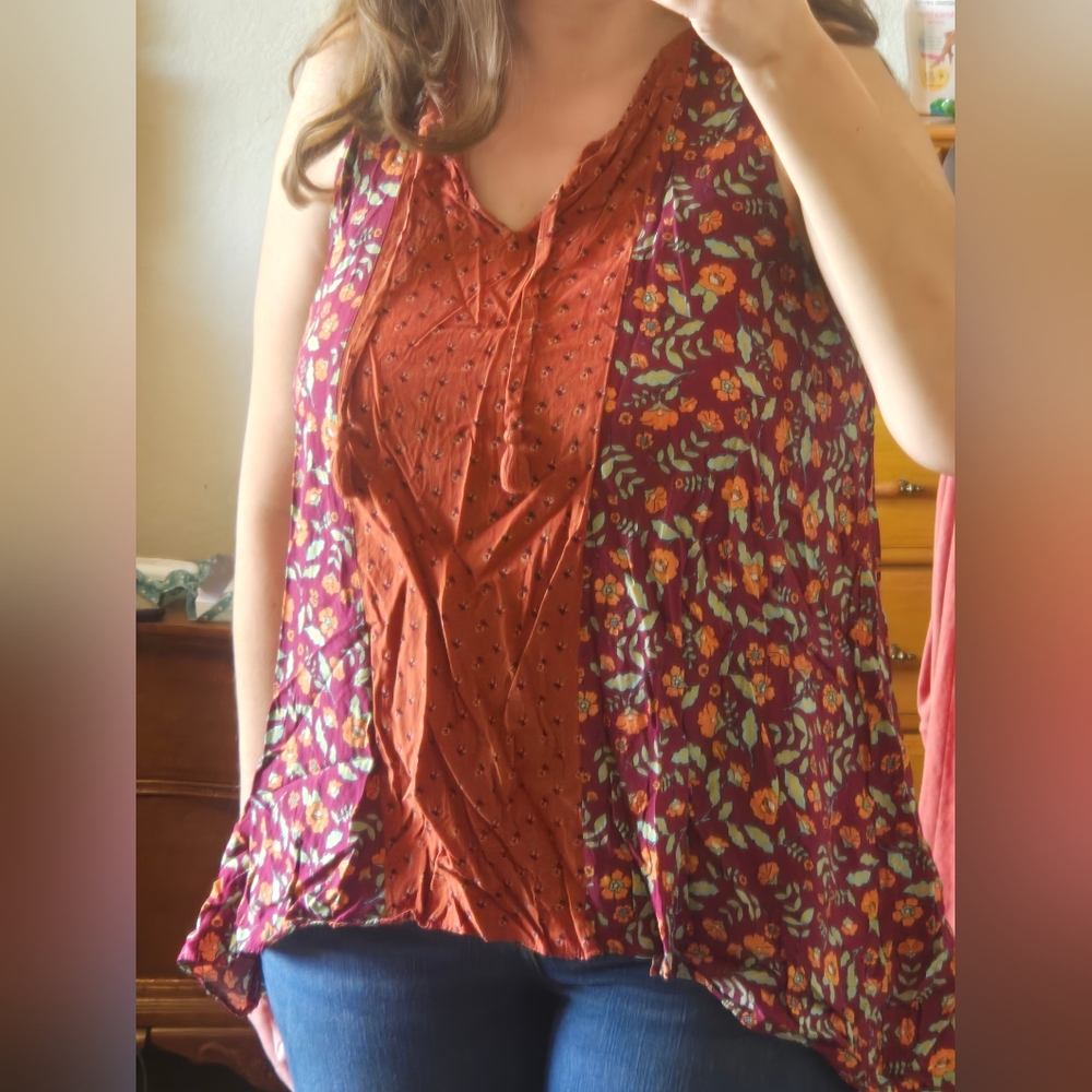 MJ Floral Patterned Women's Top